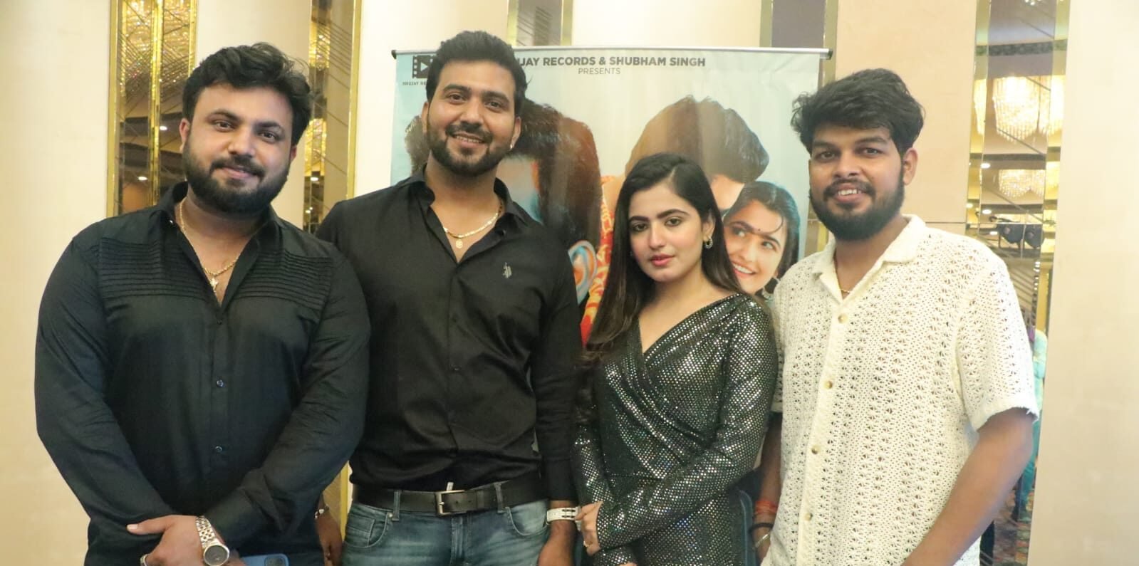 सिंगर सलमान अली, विक्की यादव, नंदिनी शर्मा का हिंदी वीडियो सांग 'मशहूर क्या हुए' का हुआ ग्रैंड लांचिंग गोरखपुर में