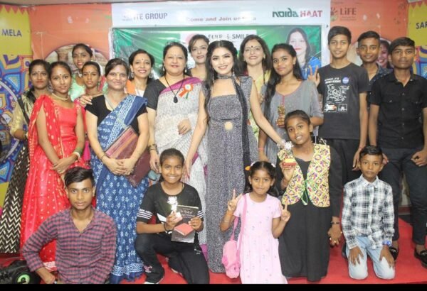 Soul and smile with I Connect celebrated Sapno ki Udaan at Noida Haat, Model & Actress Dr Shruti Gupta