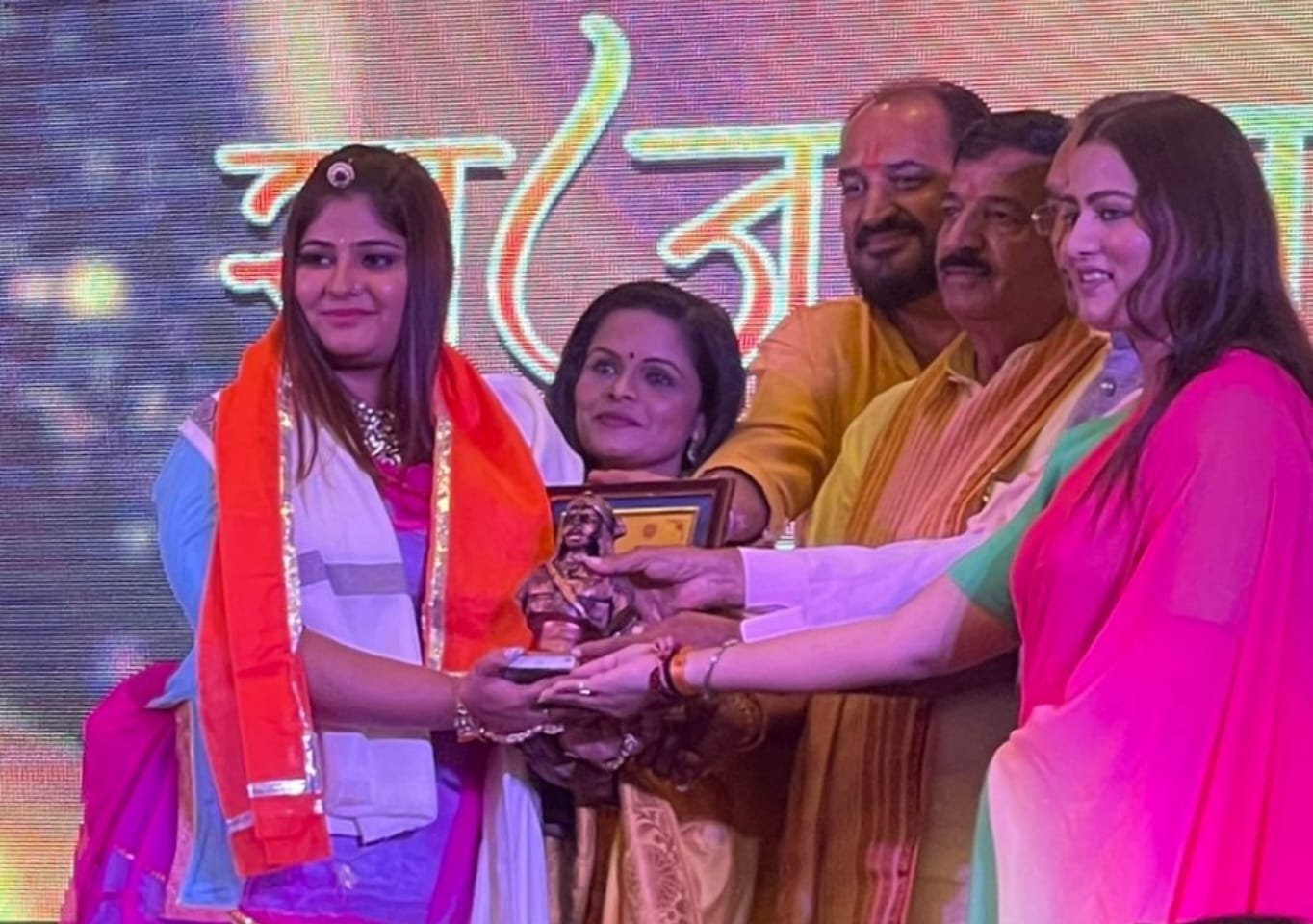 नेहा श्री राजस्थानी सिनेमा महोत्सव में महाराणा प्रताप मेवाड़ सम्मान से सम्मानित