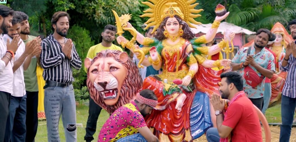 दशहरा से पहले आया रितेश पांडे का देवी गीत 'नियरा गइल दशहरवा' वर्ल्डवाइड रिकार्ड्स से